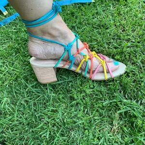 NEW IN BOX MAIDEN LANE LEATHER STRAPPY GLADIATOR SANDALS 8